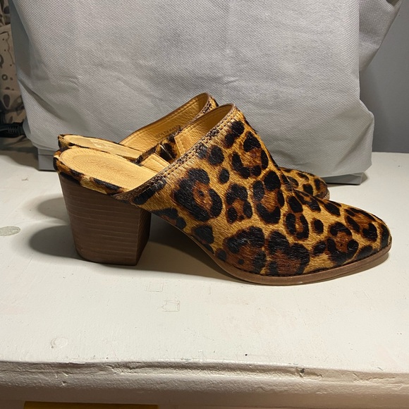 Madewell Leopard Print Mules - Picture 4 of 8